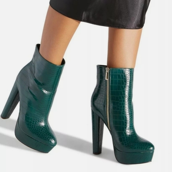 Shoe Dazzle Fifi Green Faux Leather Croc Platform Ankle Booties 8 - Picture 1 of 14